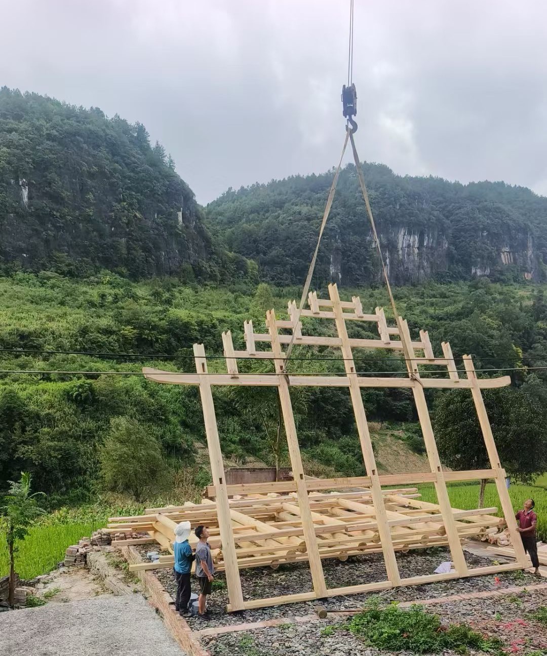 定州市汽车吊出租公司怎么保证发动机散热问题